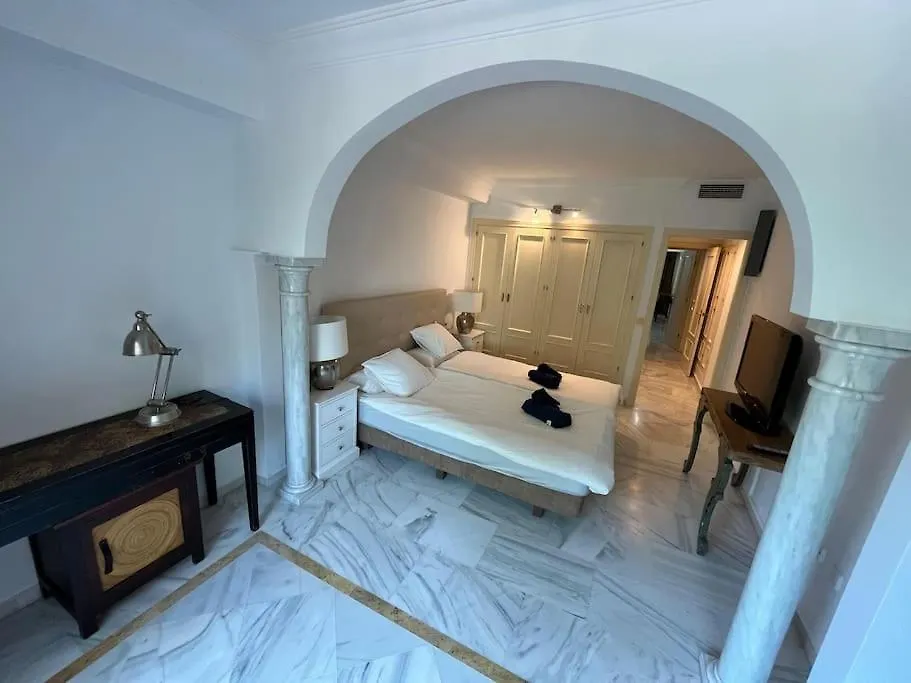Magna Marbella Apartment